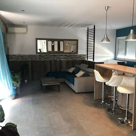 Apparemment Duplex Terrasse Solarium Avec Parking Mauguio
